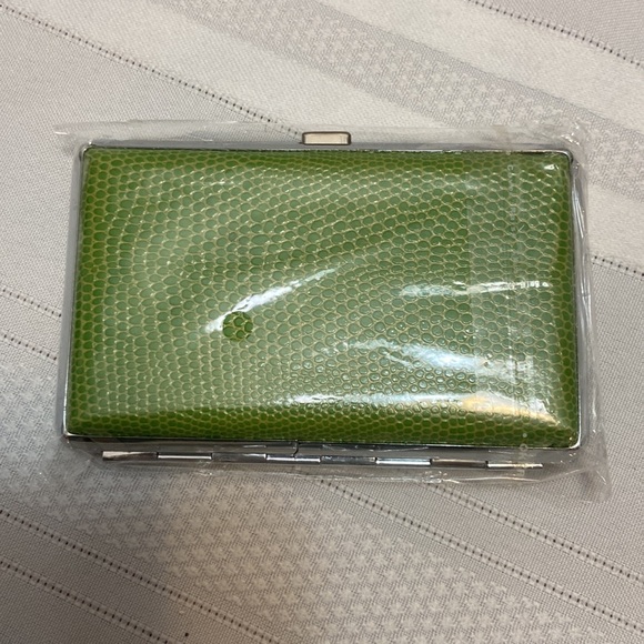Mini Croc Wallet- Perfect to Carry ID, Cards, Cash, etc - New! - Picture 6 of 10